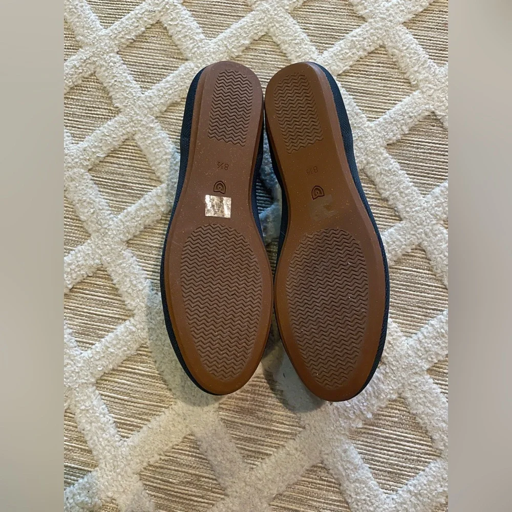 Rothy’s - Picture 2 of 3